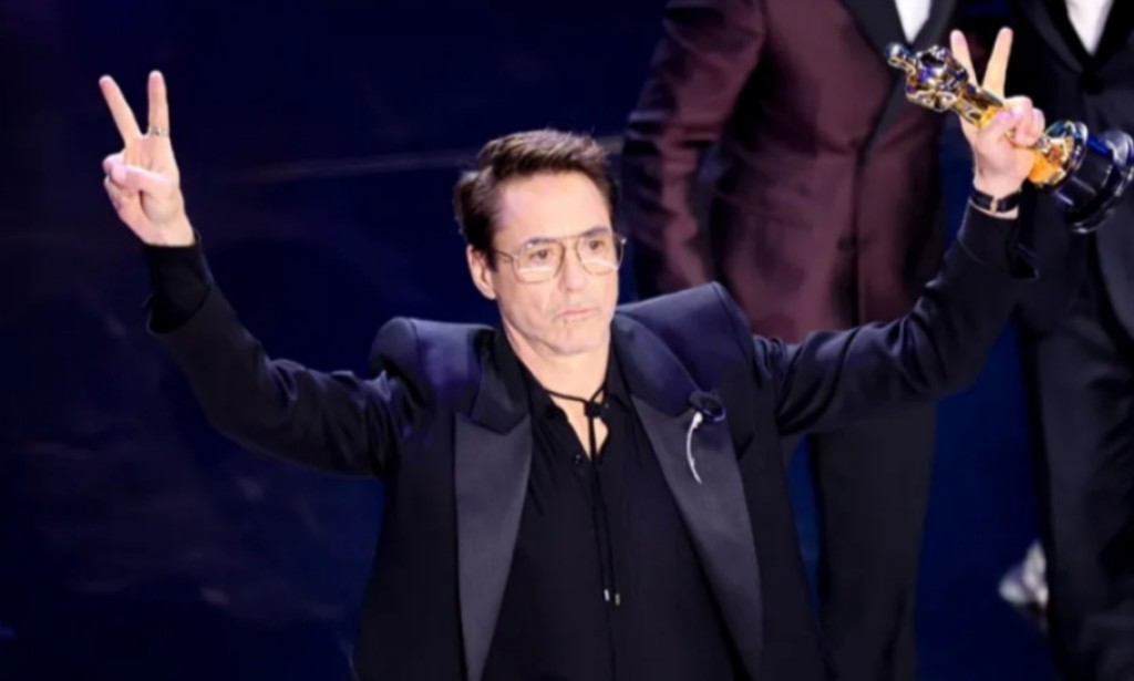 Robert Downey Jr. Wins First Oscar